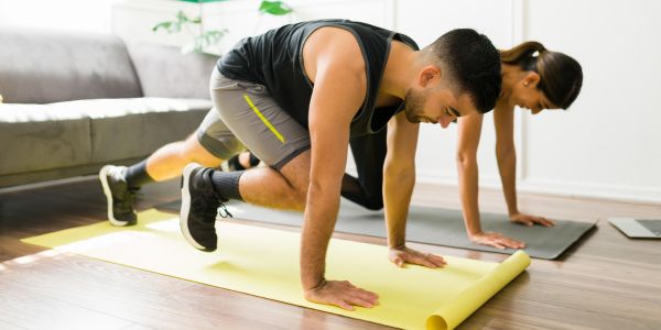 10-minutni trening za sagorijevanje kalorija kod kuće