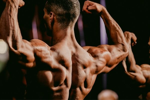 4 vježbe za izgradnju velikih i punih leđa
